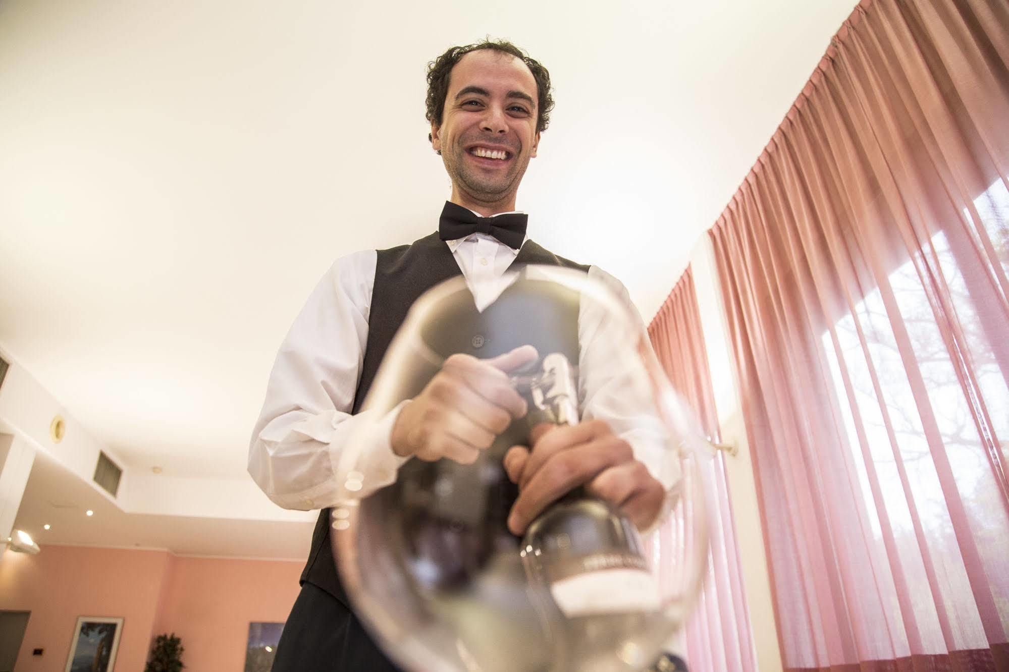 Hotel Grassetti Piediripa Bagian luar foto